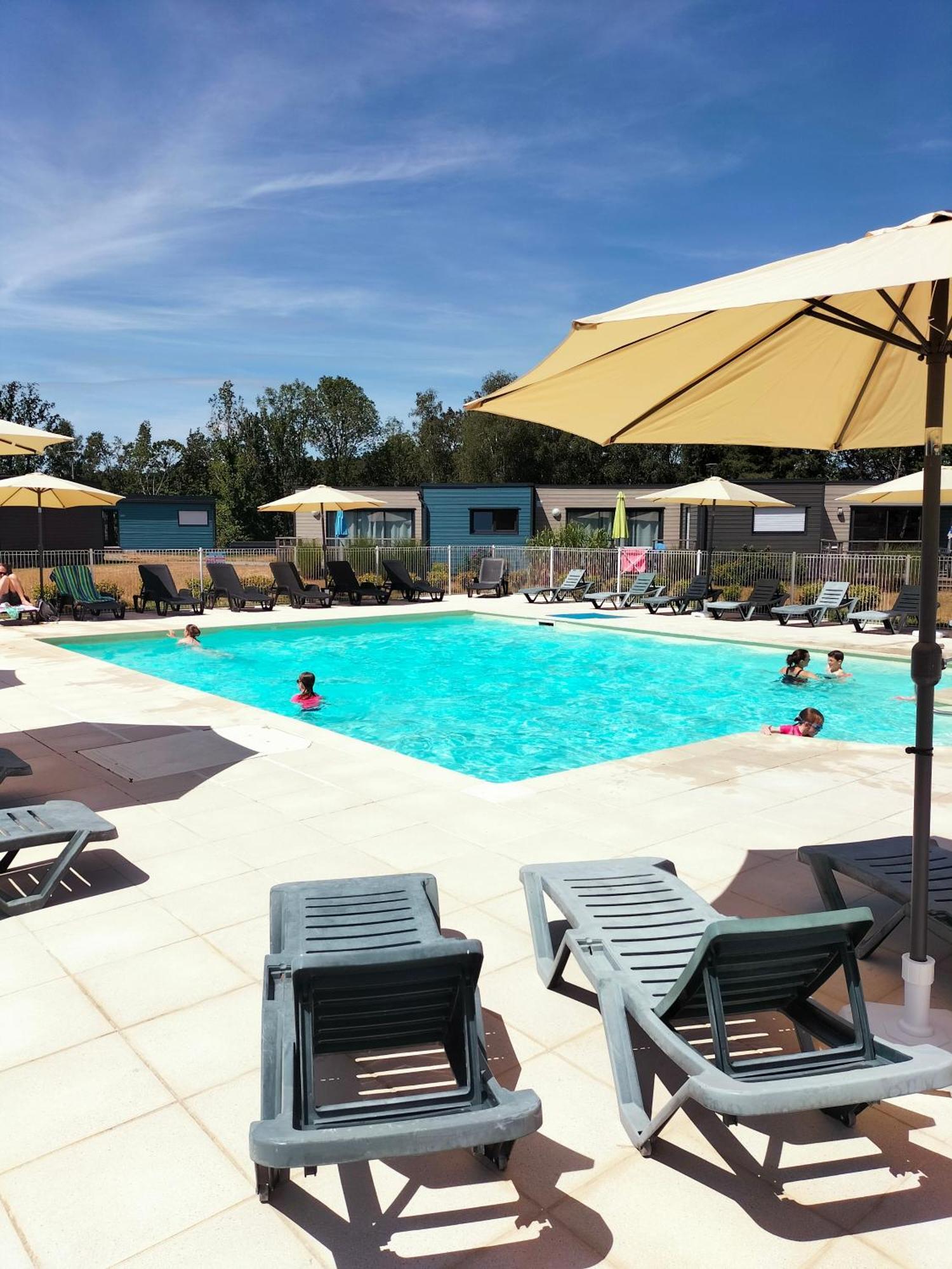 Terres De France - Le Domaine Du Moulin Neuf Hotel Rochefort-en-Terre Ngoại thất bức ảnh